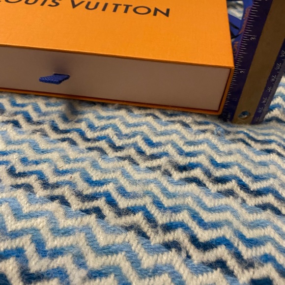 Louis Vuitton empty box from a wallet - Picture 3 of 6